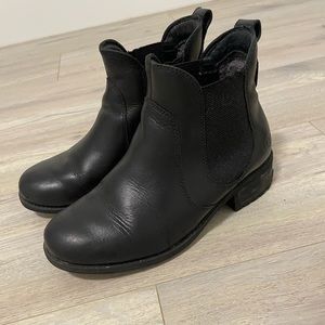 UGG markstrum boot